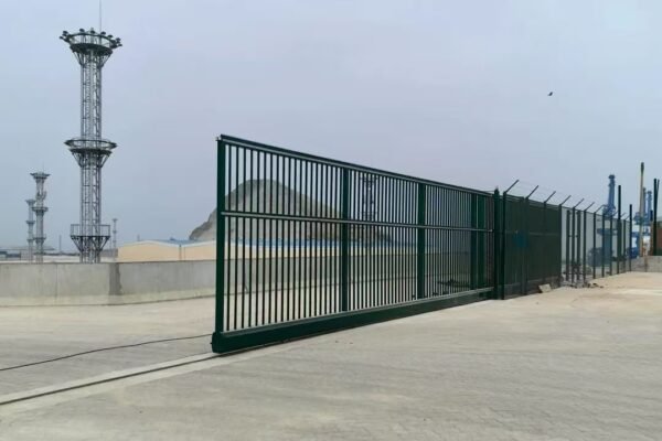 Tracked Sliding Gate